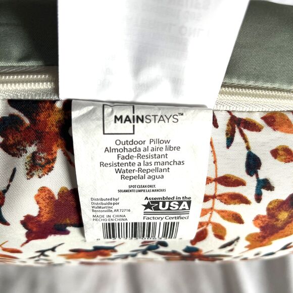 Lot of 2 Mainstays Outdoor Square Pillows Gnome Sweet Gnome 16" x 16" NEW - Picture 4 of 6